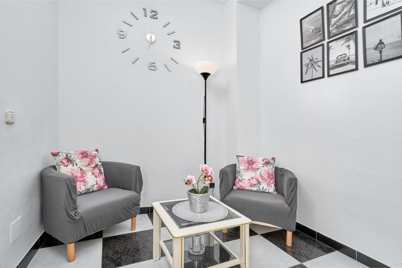 Casa Carmen Apartment Нерха Екстериор снимка